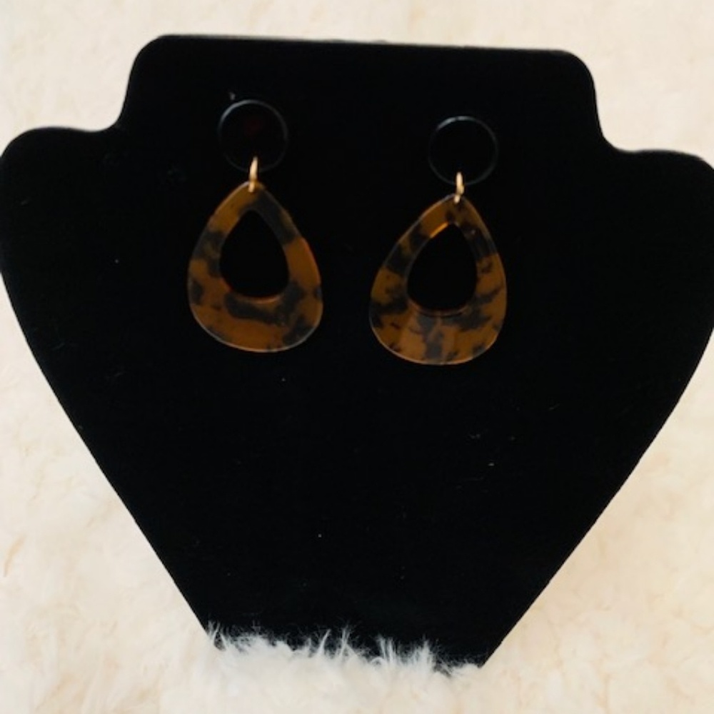 Hillman Earrings